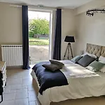 Bed & Breakfast La Ferme De Valeuse 3*